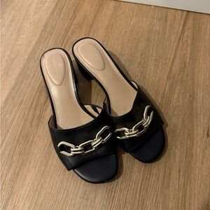 Bandolino Black Chain Detail Women Shoes